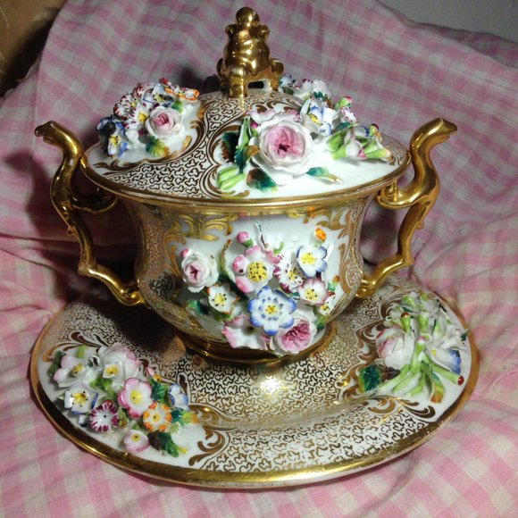 19th C. Old Paris Covered mug, 1850's -60's - Picture 2 of 13